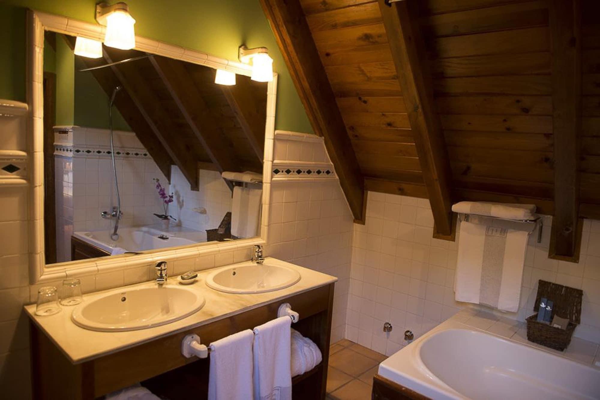 Hotel Chalet Bassibe Baqueira Beret Kültér fotó