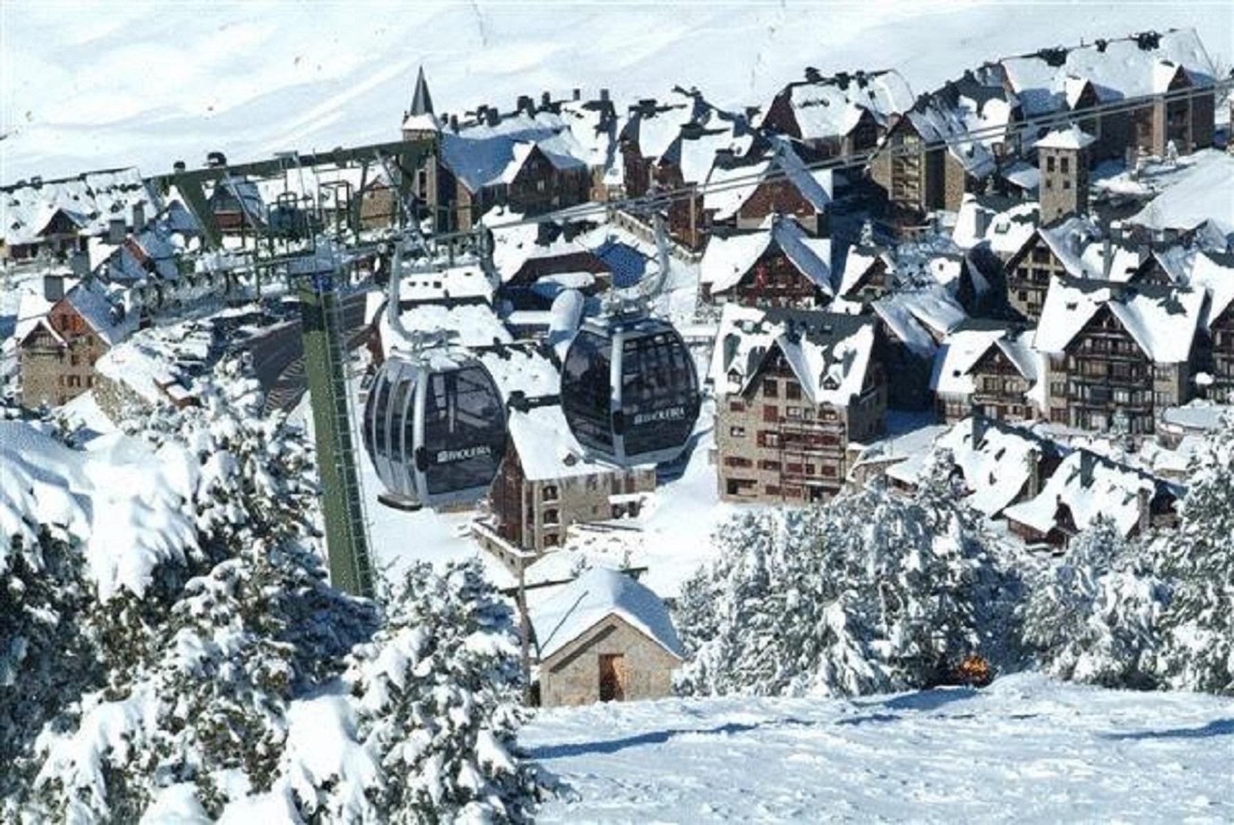 Hotel Chalet Bassibe Baqueira Beret Kültér fotó