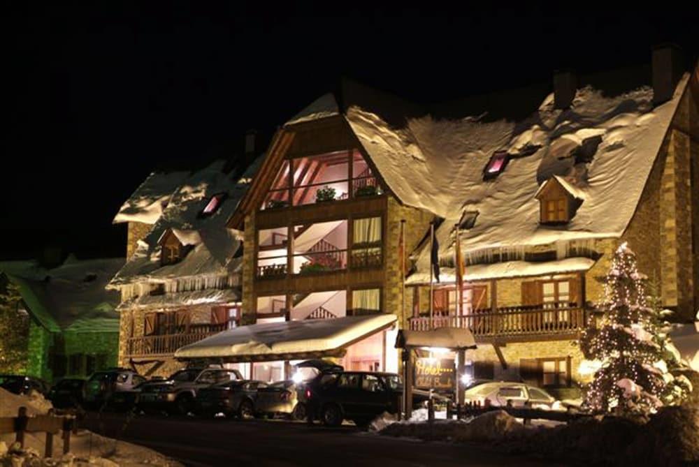 Hotel Chalet Bassibe Baqueira Beret Kültér fotó