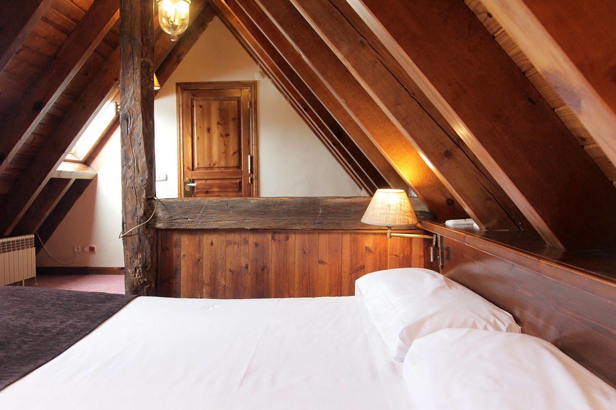 Hotel Chalet Bassibe Baqueira Beret Kültér fotó
