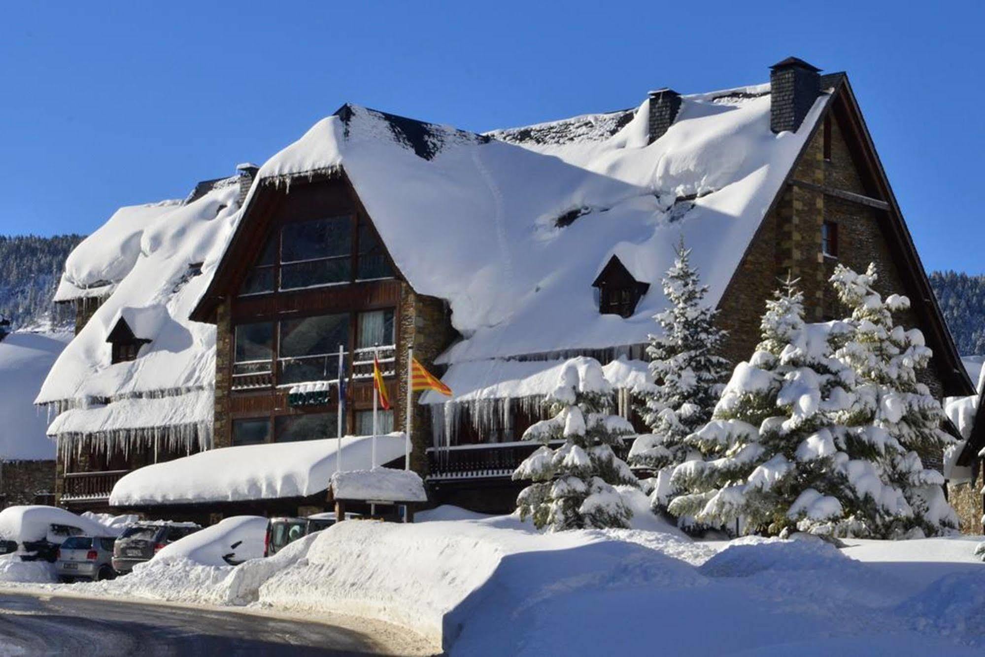Hotel Chalet Bassibe Baqueira Beret Kültér fotó
